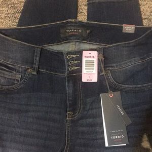NWT TORRID 16T JEGGINGS